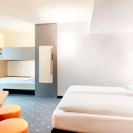 B&B Hotel Emden Otel 3*