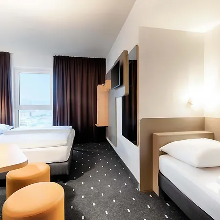 Отель B&B Hotel Emden 3*