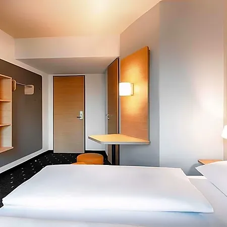B&B Hotel Emden Hotel 3*