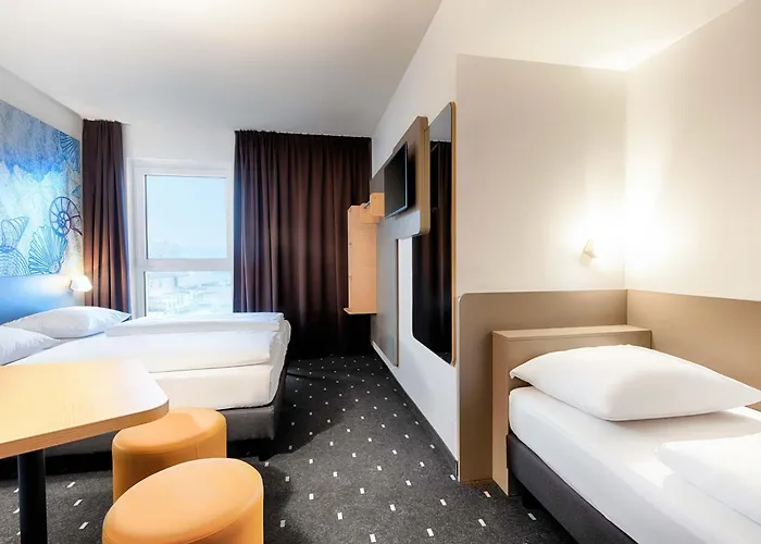 Отель B&B Hotel Emden 3*